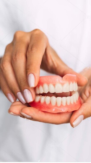 پروتز های متحرک دندانی